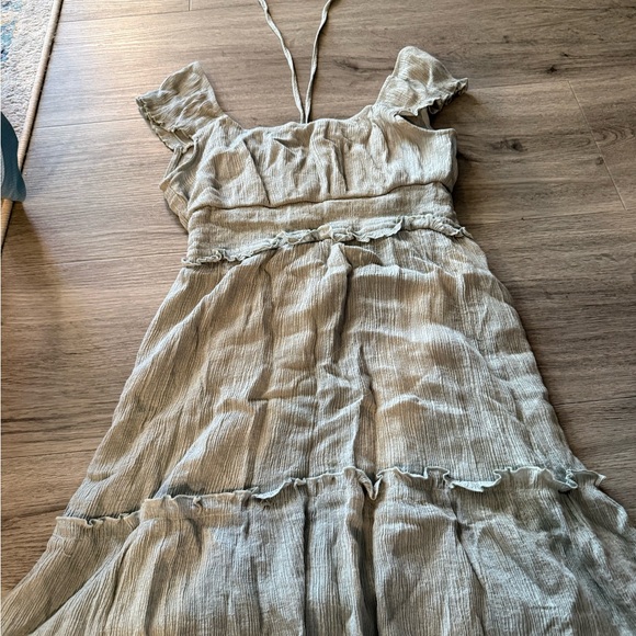 Mine green Ruffled Midi Dress - Picture 2 of 2